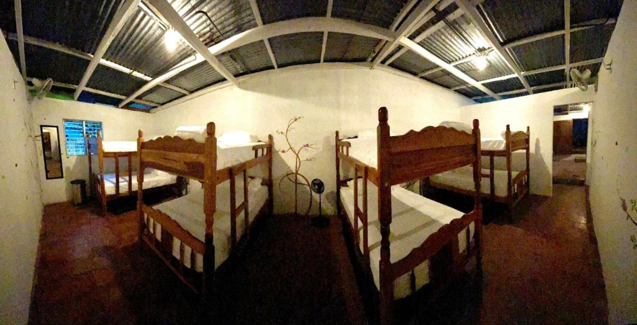 Mango Cafe And Hostel Сан-Хуан-дель-Сур Экстерьер фото